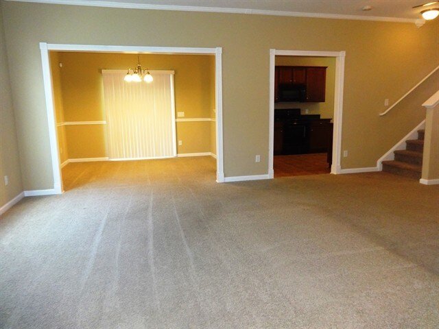 Photo - 4828 Pitkin Ave