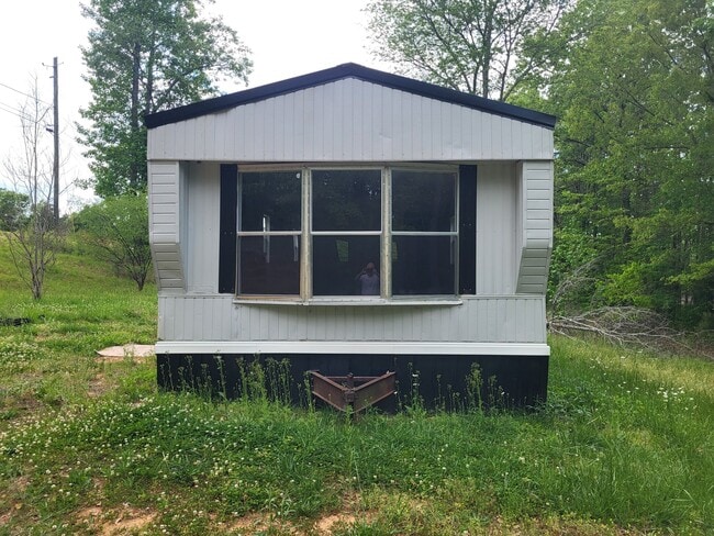 Photo - 196 Phoenix Dr