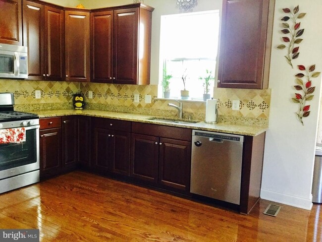 Photo - 42258 Castle Ridge Square