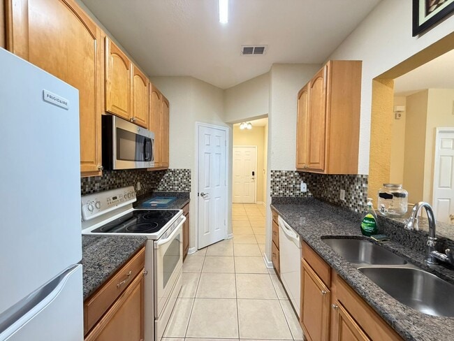 Photo - Perfect APARTMENT waiting for you! FULLY FURNISHED!