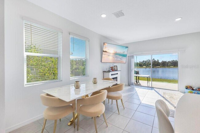 Photo - 3768 Sepia St