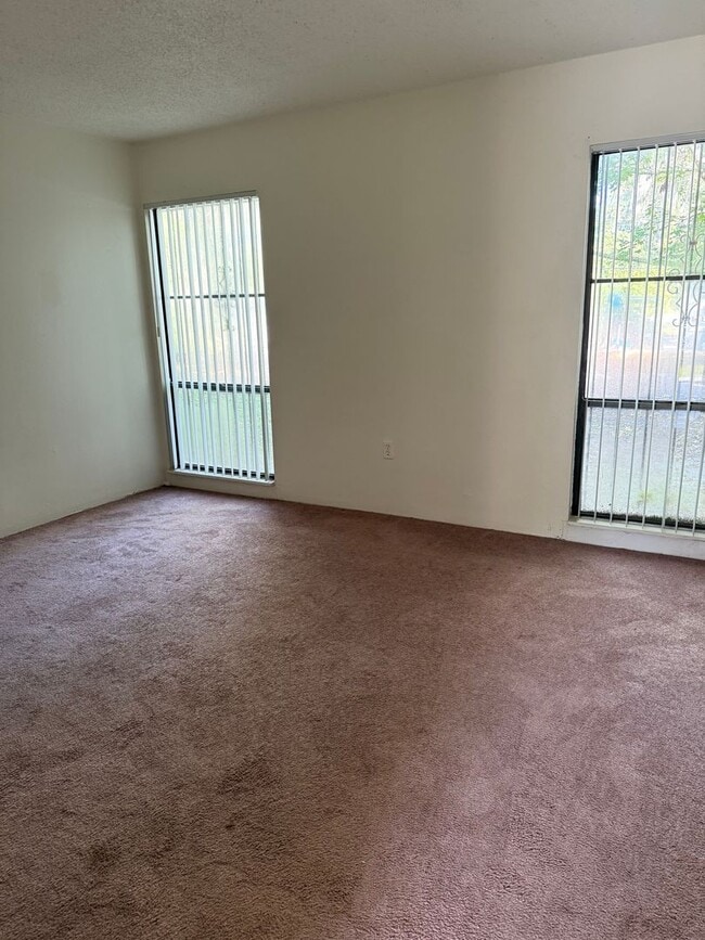 Photo - LEASE NOW AND ENJOY 50% OFF 2ND MONTH! Spa...