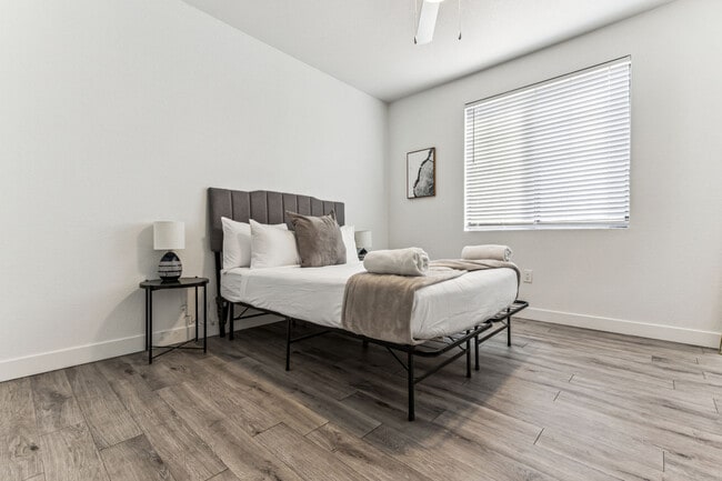 Photo - 9450 W Cabela Dr Unidad SI ID1054664P