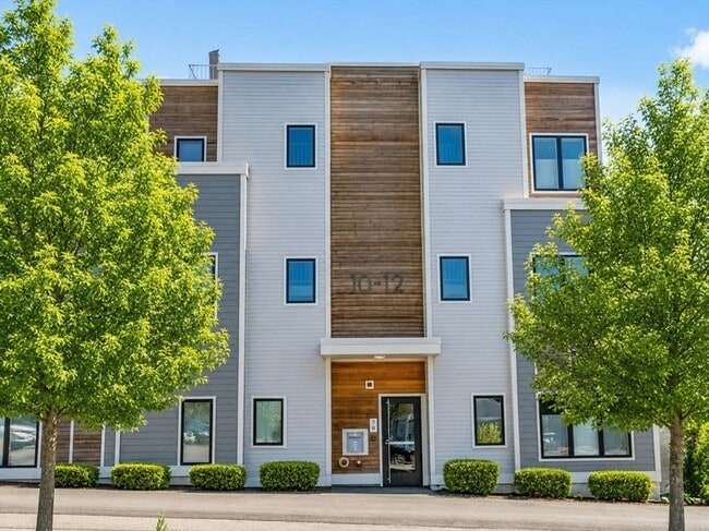 Building Photo - 10-12-12 Taft Hill Park Unit 5