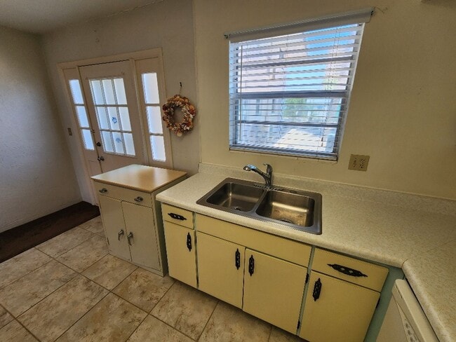 Photo - 3423 S Peninsula Dr