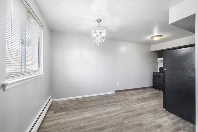 Photo - Bentley Manor