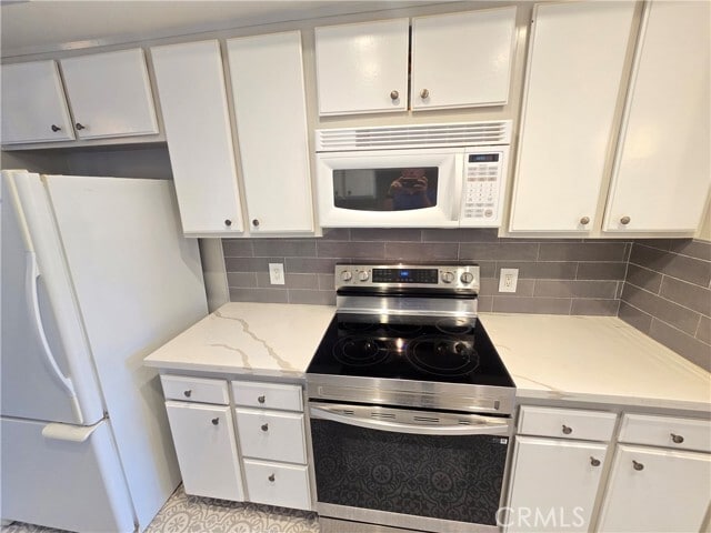 8828 Pershing Dr