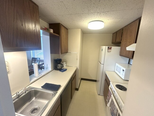 Photo - Cedar Lodge-308