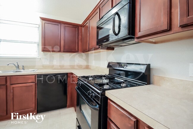 Photo - 7917 Big Oak Dr