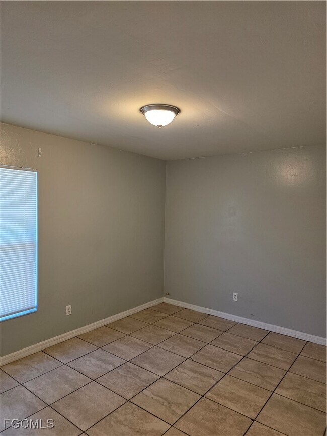 Photo - 715 Jenna Ave S