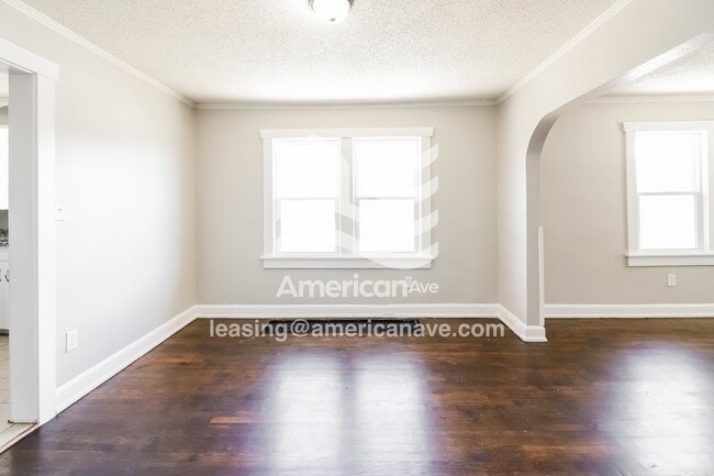 Photo - 1022 E 83rd Terrace