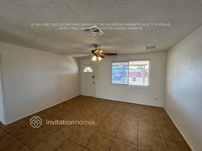Photo - 3007 N 79th Dr