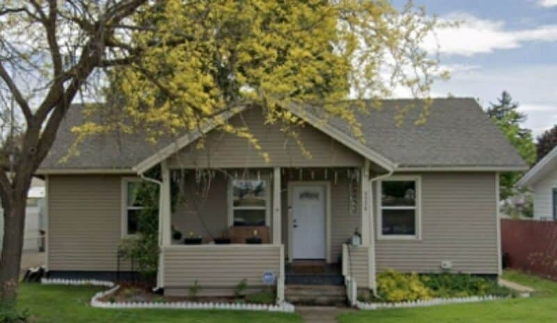 Photo - 3908 E 4th Ave