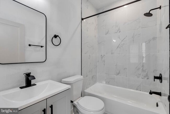 Photo - 3962 Parrish St