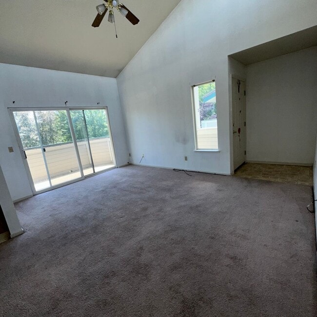 2661 Sycamore Glen Dr
