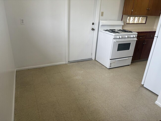 Photo - 2618 E Turney Ave Unit 4