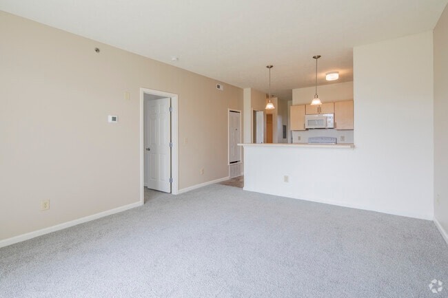 2BR, 2BA - 1,105SF - Living Room