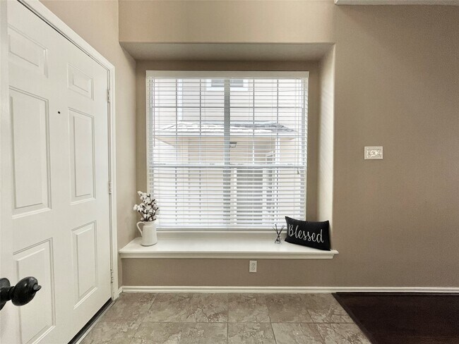 Photo - 19 Blue Creek Pl