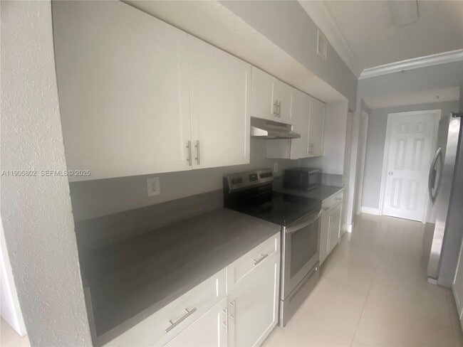 Photo - 11601 SW 2nd St Unit 21201