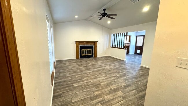 Photo - Comfortable & Convenient Living on Nightin...