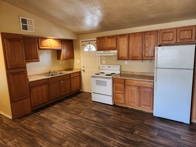Photo - 2110 N 1st St Apartment Unit (533) #A