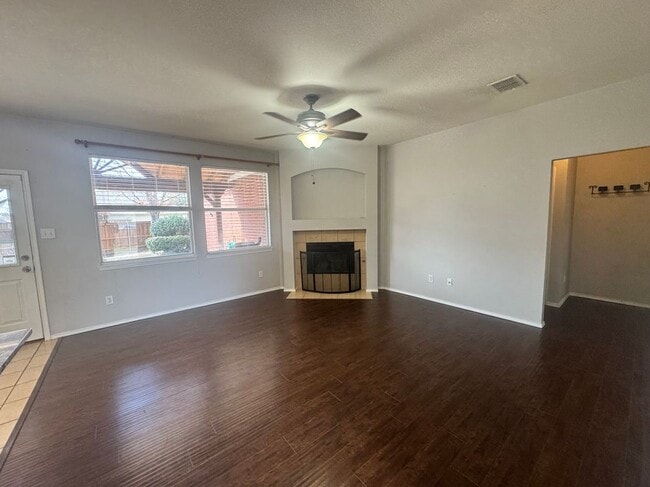 Photo - 1705 River Oaks Dr