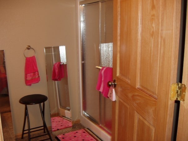 Photo - 2 Bedroom, 2 Bath, Garage, Appliances Included, VERY Nice