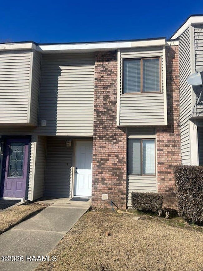 Building Photo - 2826 Louisiana Ave