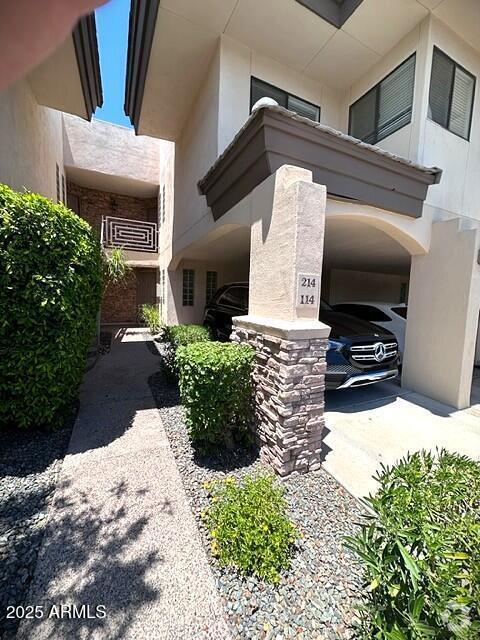 Building Photo - 3235 E Camelback Rd Rental