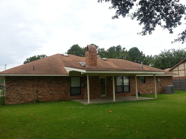 Photo - 5415 Bayou Dr