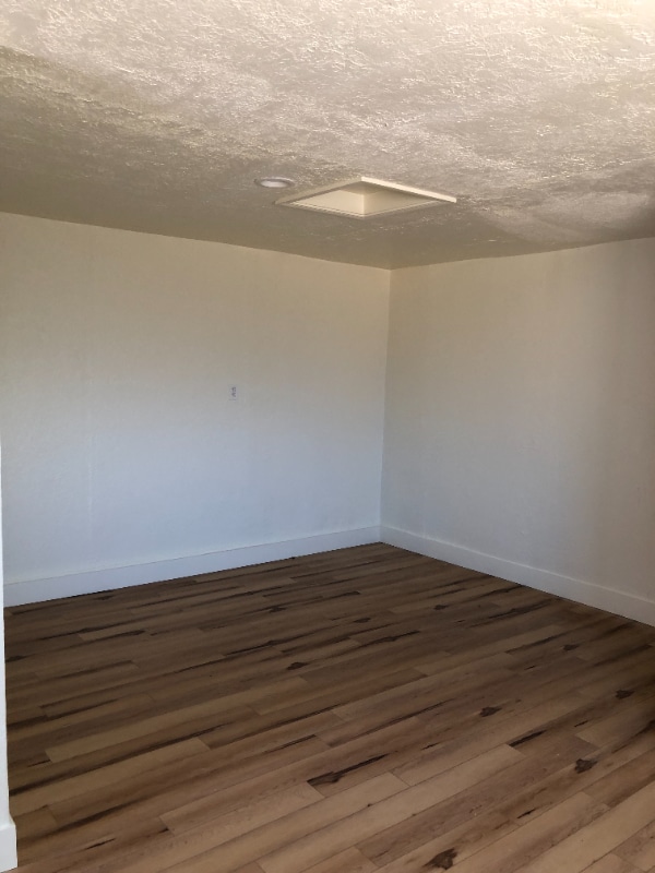 Photo - 3654 52nd St