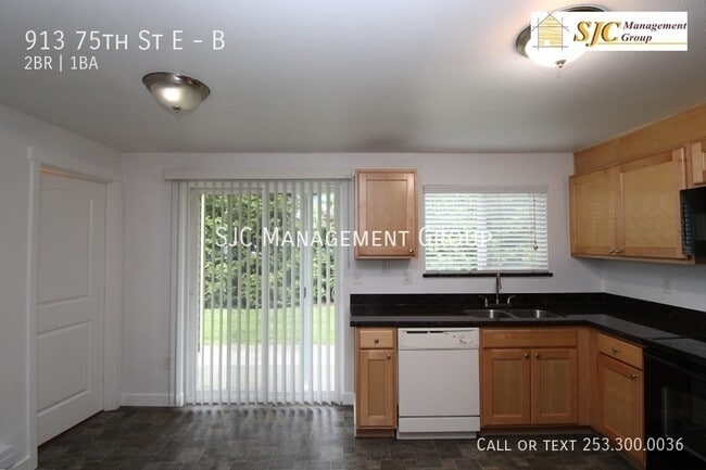 Photo - 913 75th St E Unit B