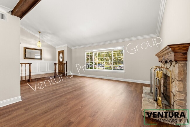 Photo - Charming 3-Bedroom 2 Bath Home with Spacious 1826 Sq. Ft. Layout in the East Simi Valley!