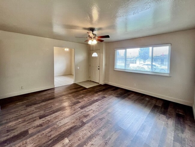 Photo - $2,050 Shields & Fowler, 4 Bedrooms - N. Purdue Ave, Fresno