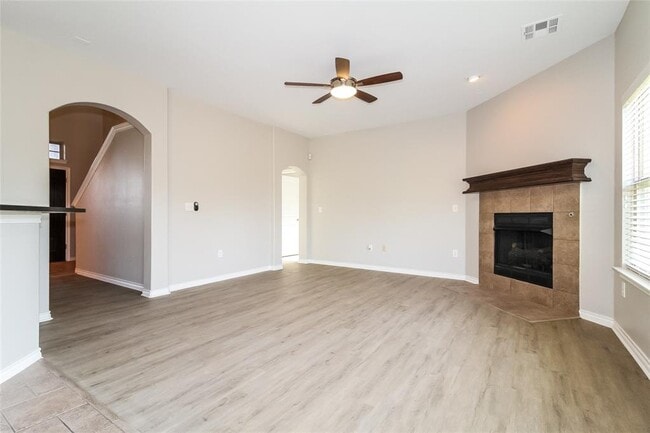 Photo - 8905 NW 106th St