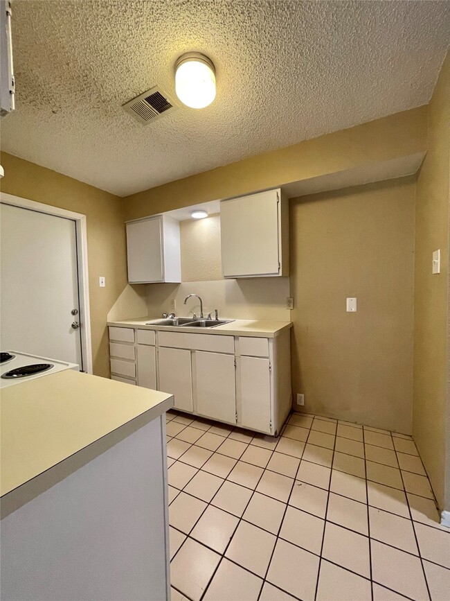 Photo - 1510 N Avenue Q