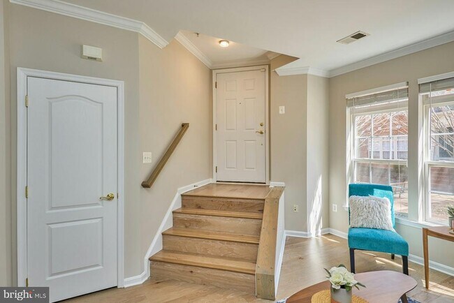 Photo - 7166 Little Thames Drive