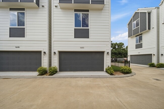 Photo - 1648 W Tidwell Rd