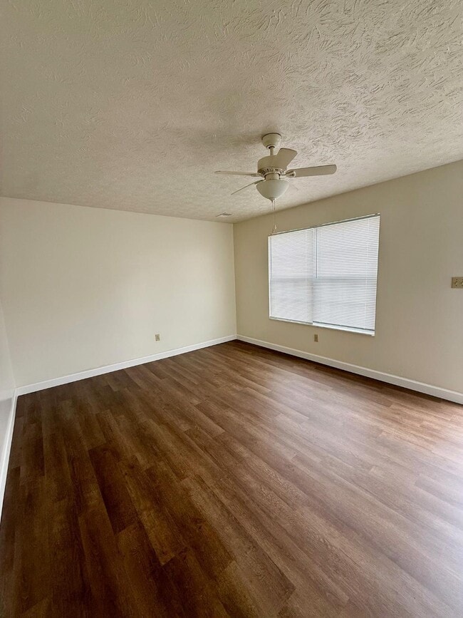 Photo - 3717 Trent Cir