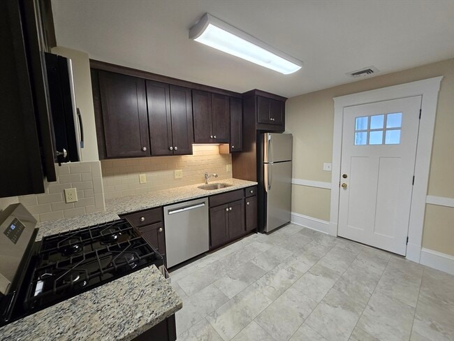 Photo - 288 Pleasant St Unit 7