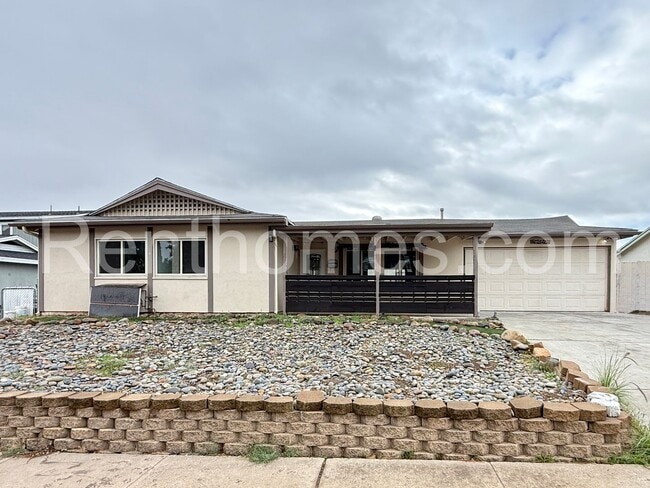 Santee, 9649 Mast Blvd, 12 Solar Panels, Q... - Santee, 9649 Mast Blvd, 12 Solar Panels, Q...