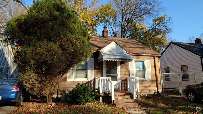 Building Photo - 19330 Glastonbury Rd Rental
