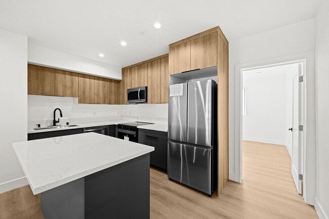 Photo - 2000 Hillcrest Dr Unidad 2000