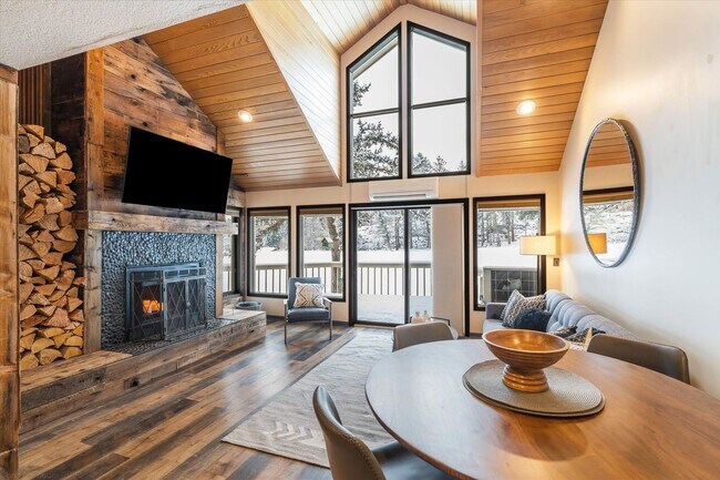 Photo - Beautiful Townhome on Golf Course!