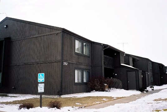 Photo - Neenah Court Apartments