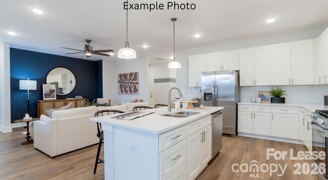 Photo - 8629 Chagrin Dr