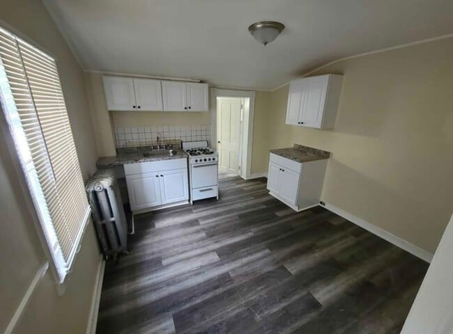 Building Photo - 274 S Loudon Ave Unit 2 Rental