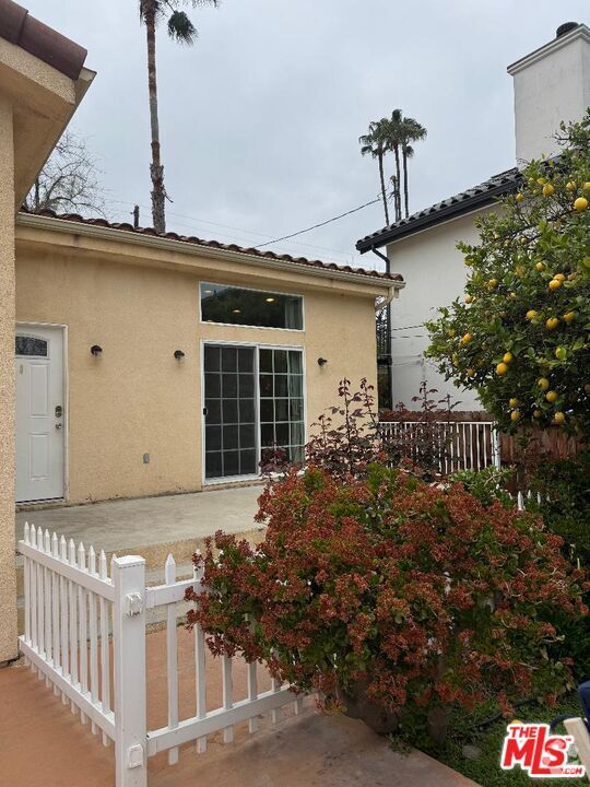 Building Photo - 4501 Tobias Ave Rental