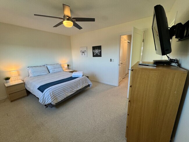 Photo - 430 Songhurst Pl Unit SI FL2-ID1564649P