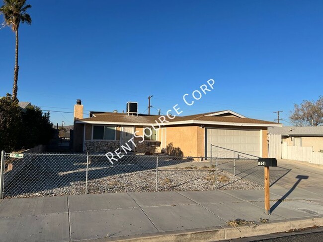 Photo - 1705 Church St House
